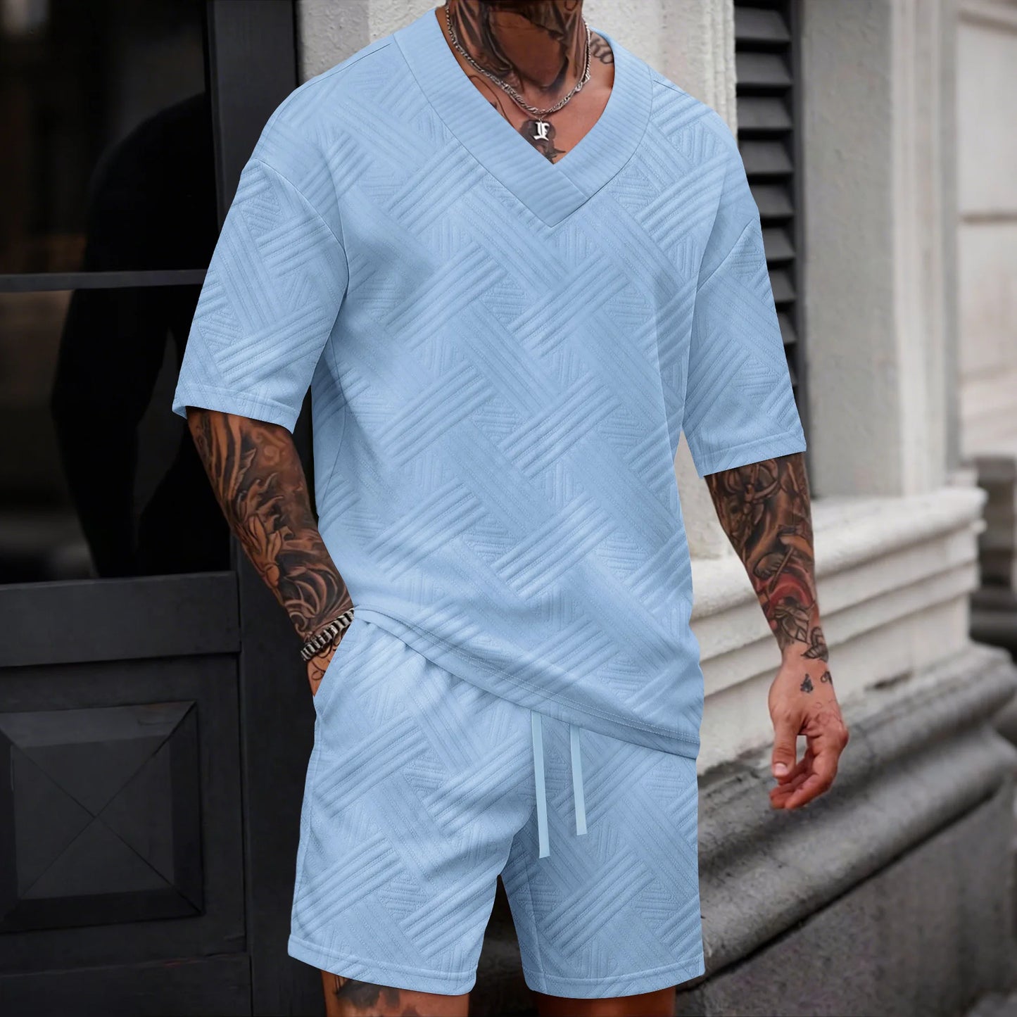 New high-quality men's casual V-neck T-shirt and shorts set - summer two-piece clothing - fashionable attire suitable for men to