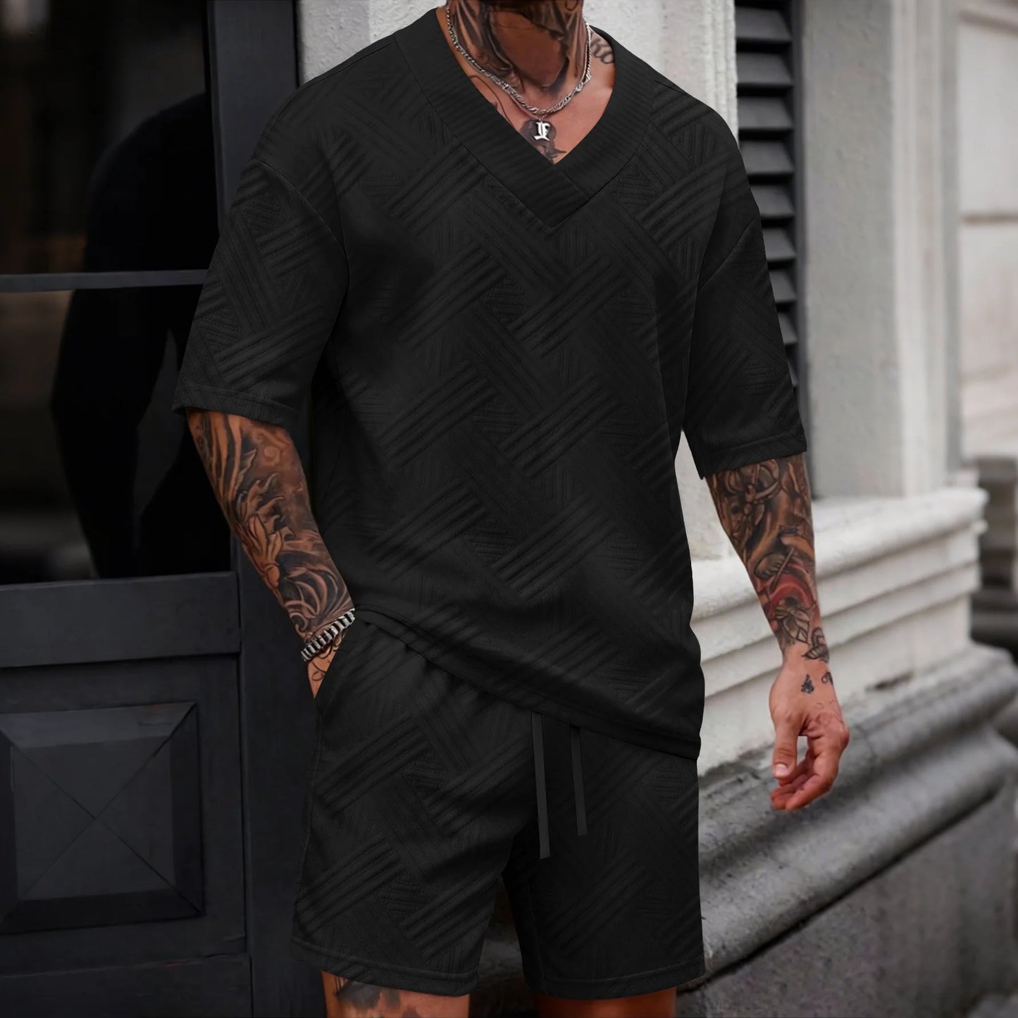 New high-quality men's casual V-neck T-shirt and shorts set - summer two-piece clothing - fashionable attire suitable for men to